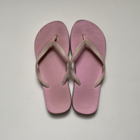 Old Navy Women’s Rubber Flip Flop Bundle Size 7/8 - Picture 3 of 9